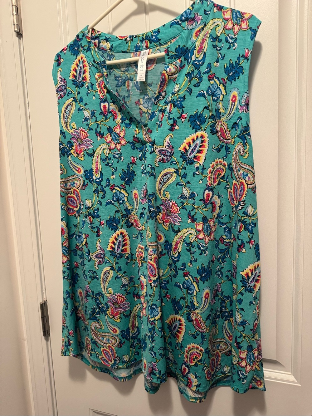 dear scarlett Teal Paisley V-Neck Sleeveless Camisole